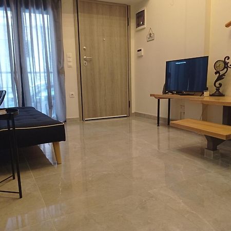 Minimal Two-Floor Apartment Thessaloniki Buitenkant foto