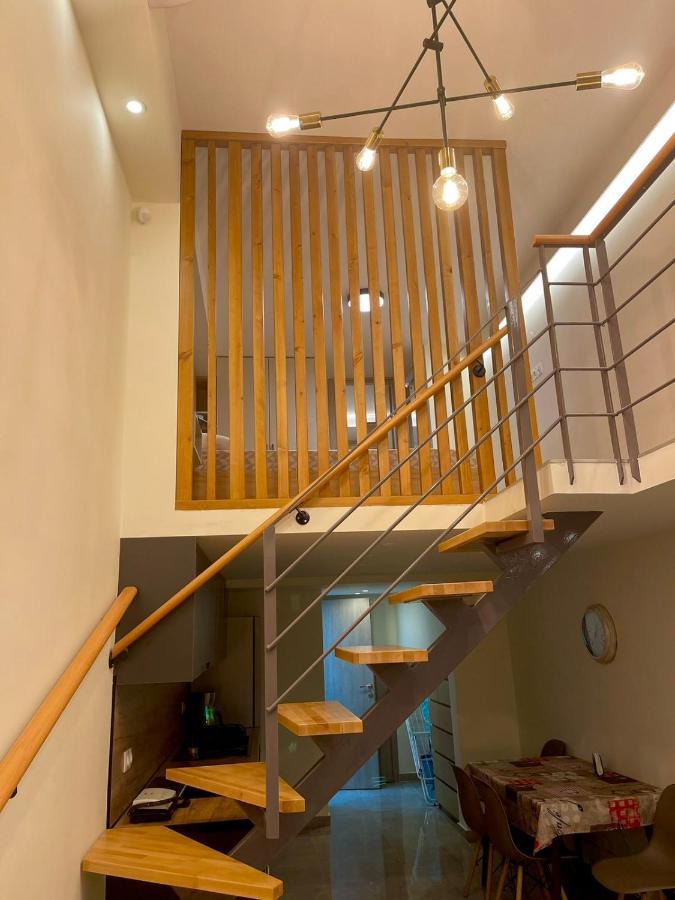 Minimal Two-Floor Apartment Thessaloniki Buitenkant foto