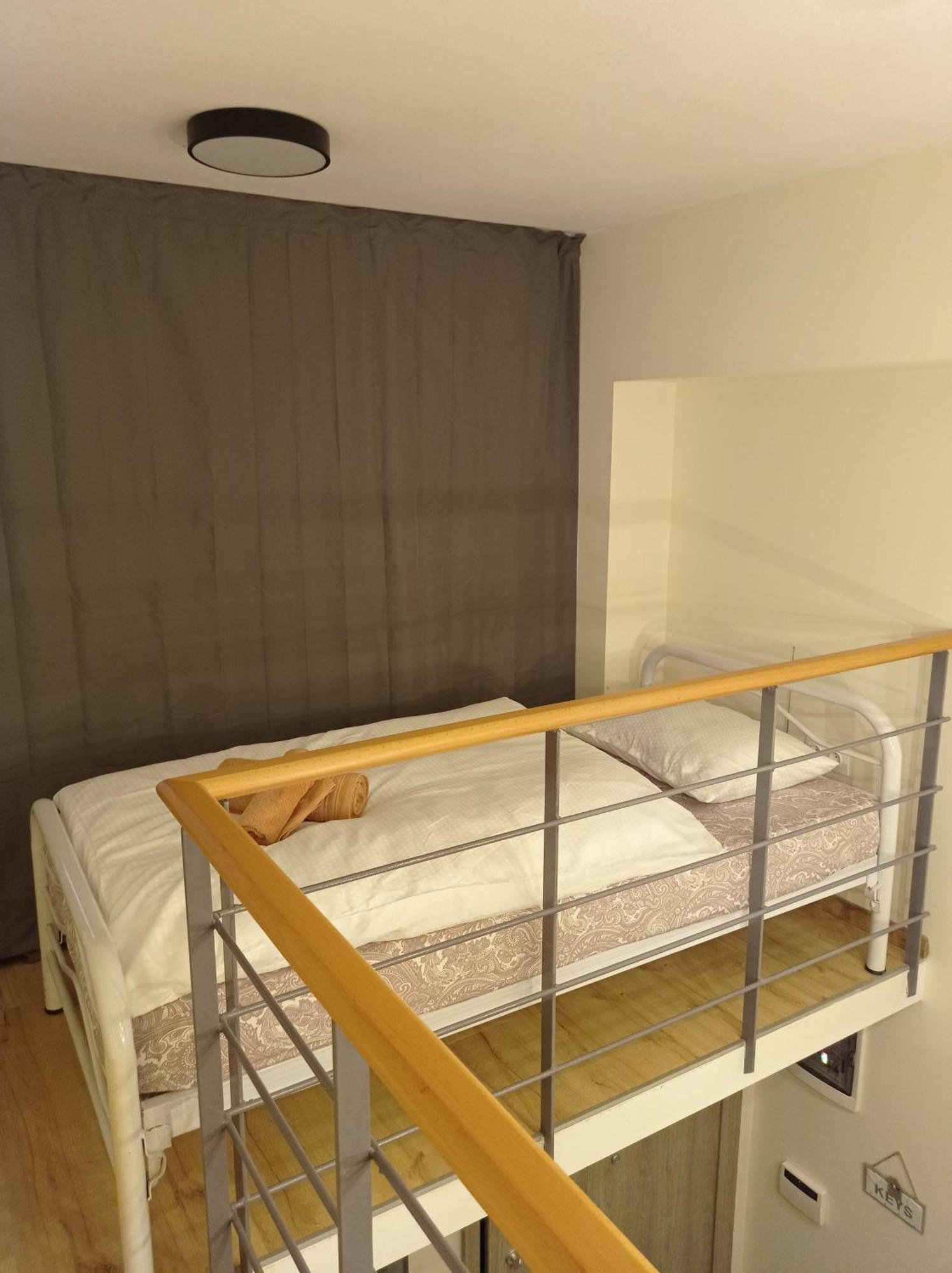 Minimal Two-Floor Apartment Thessaloniki Buitenkant foto
